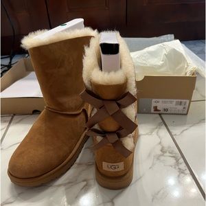 UGG Bailey Bow II